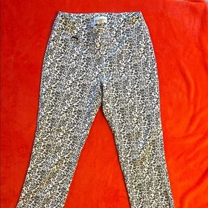 Peck & Peck Black and White Patterned Pants